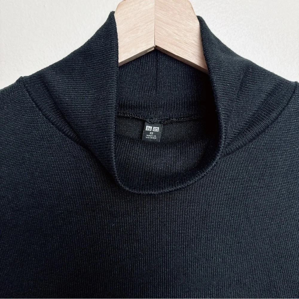 Uniqlo Womens Size Xsmall Soft Knit Mock Neck Sweater Dress - Picture 12 of 16